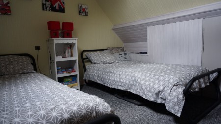 chambre des enfants avec placard intégré